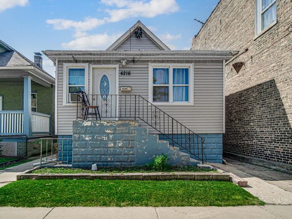 4216 Tod Avenue , East Chicago, IN 46312