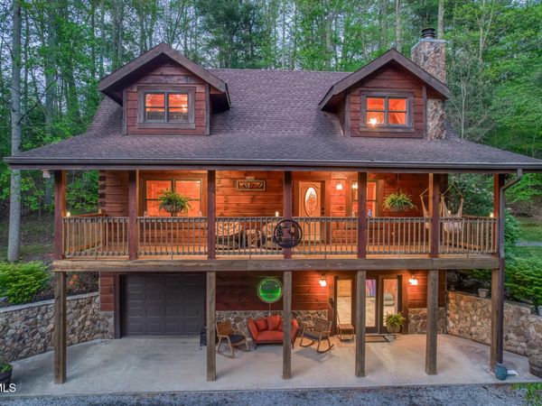 371 Tiger Creek Road, Roan Mountain, TN 37687