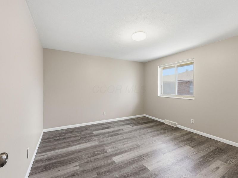 1759 Lonsdale Road, Unit B, Columbus, OH 43232 Photo 10