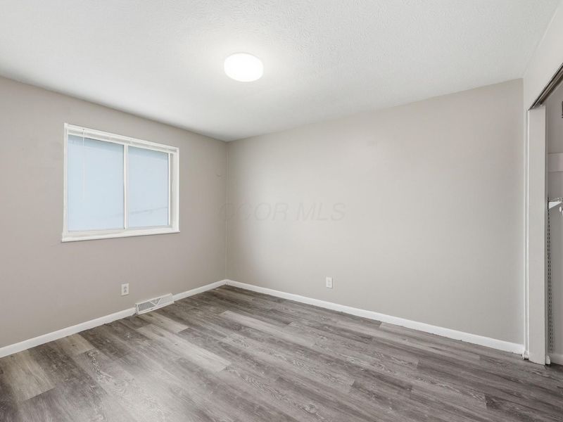 1759 Lonsdale Road, Unit B, Columbus, OH 43232 Photo 12