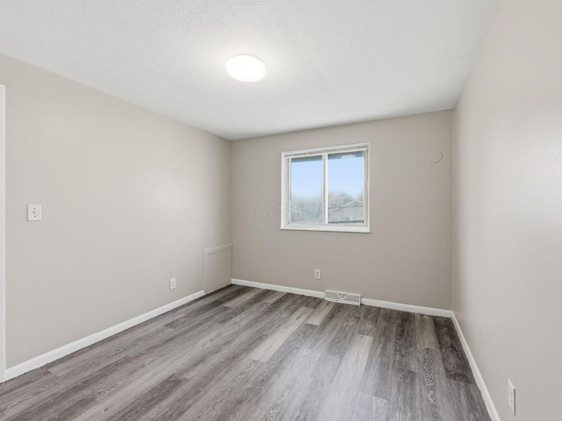 1759 Lonsdale Road, Unit B, Columbus, OH 43232 Photo 13