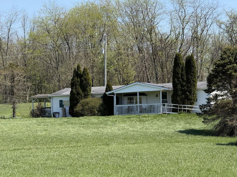 13768 Douglas Lane Lane, Centerburg, OH 43011 Photo 2