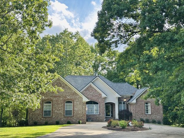 107 Legends Dr , Springville, TN 38256