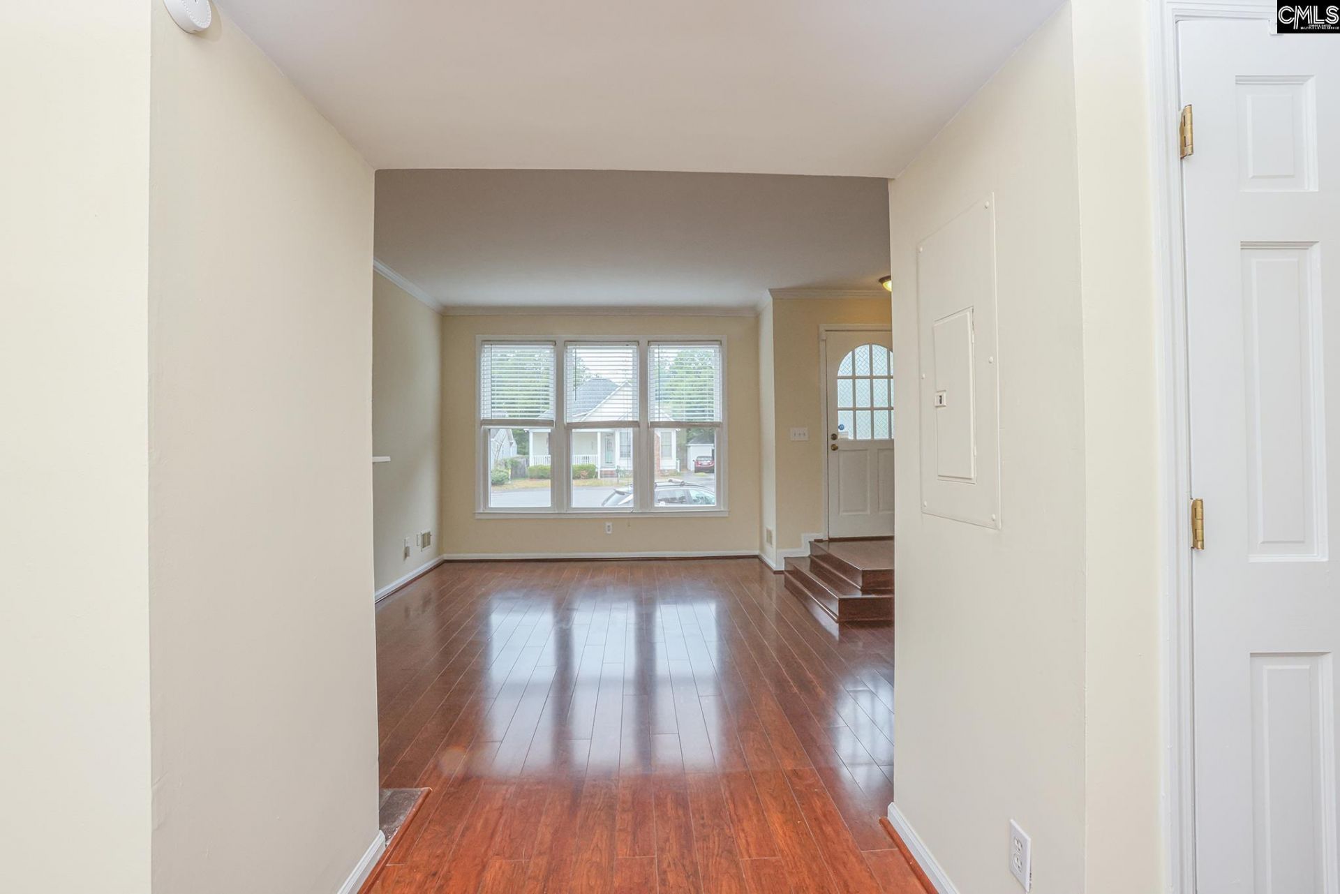 521 Wallace Way Photo 10