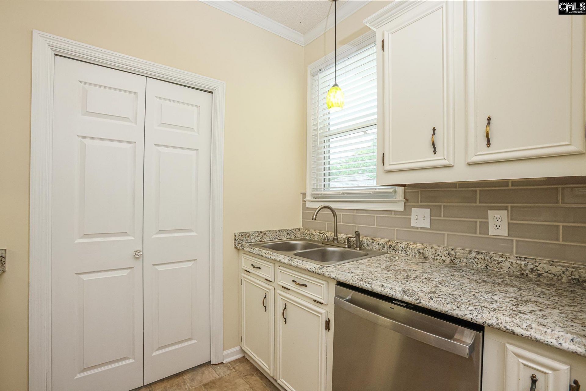 521 Wallace Way Photo 15