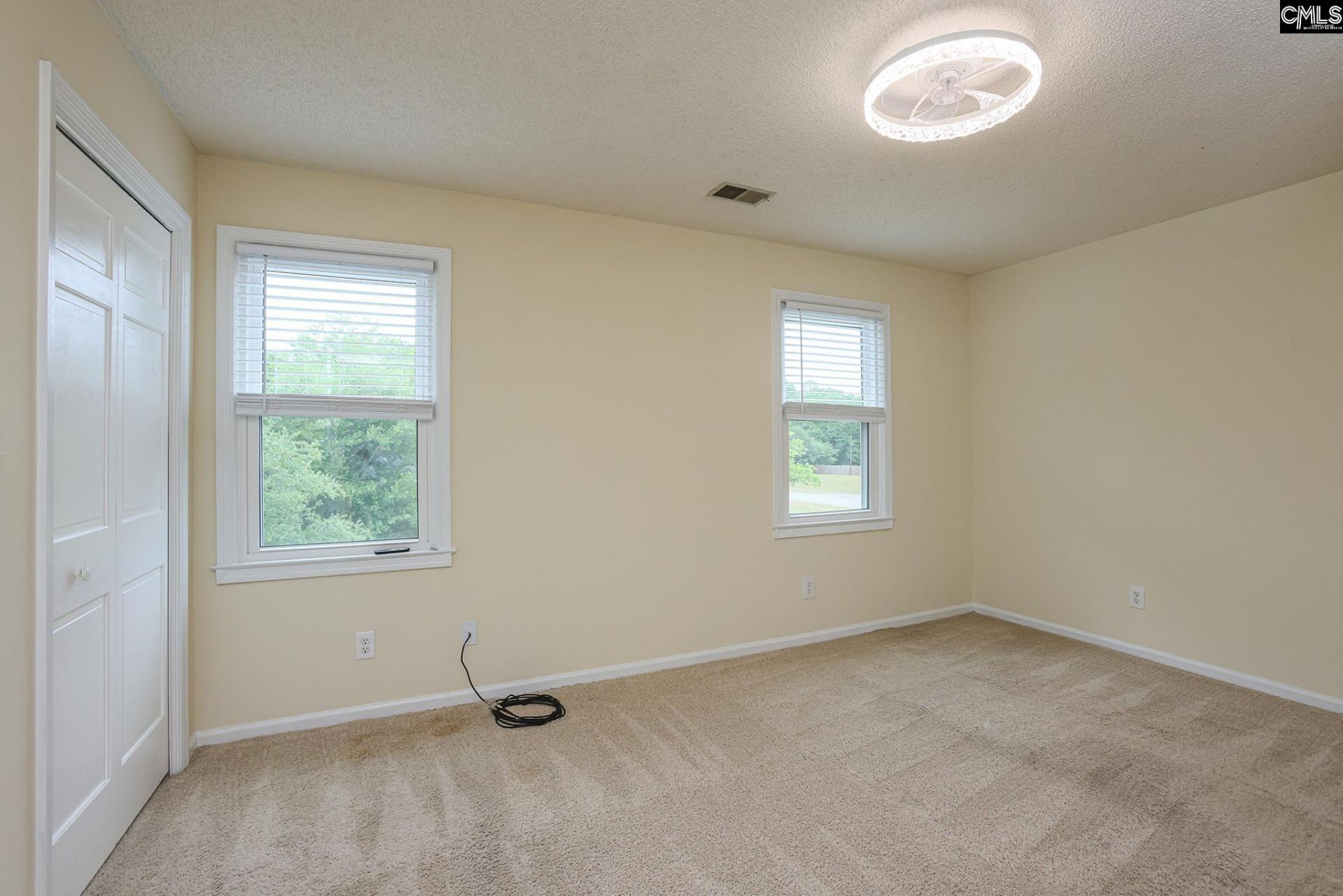 521 Wallace Way Photo 26