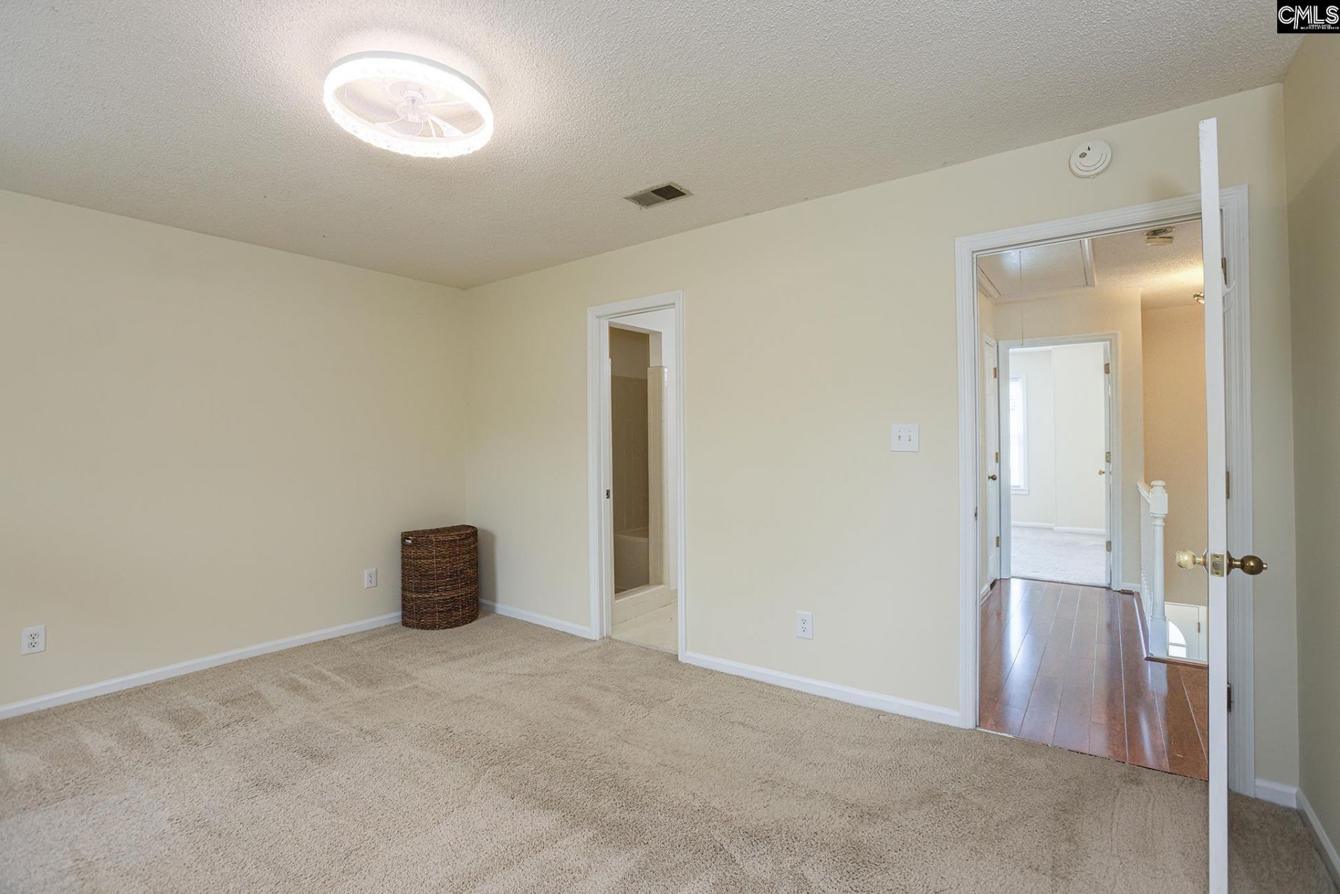 521 Wallace Way Photo 27