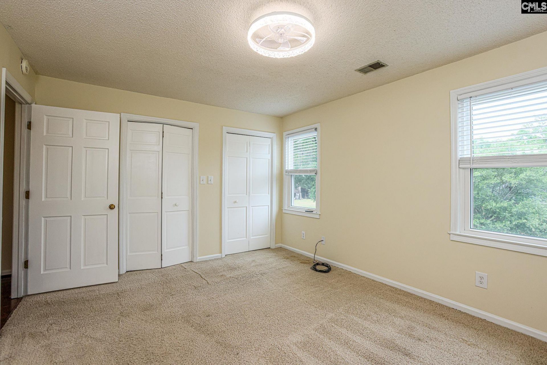 521 Wallace Way Photo 29