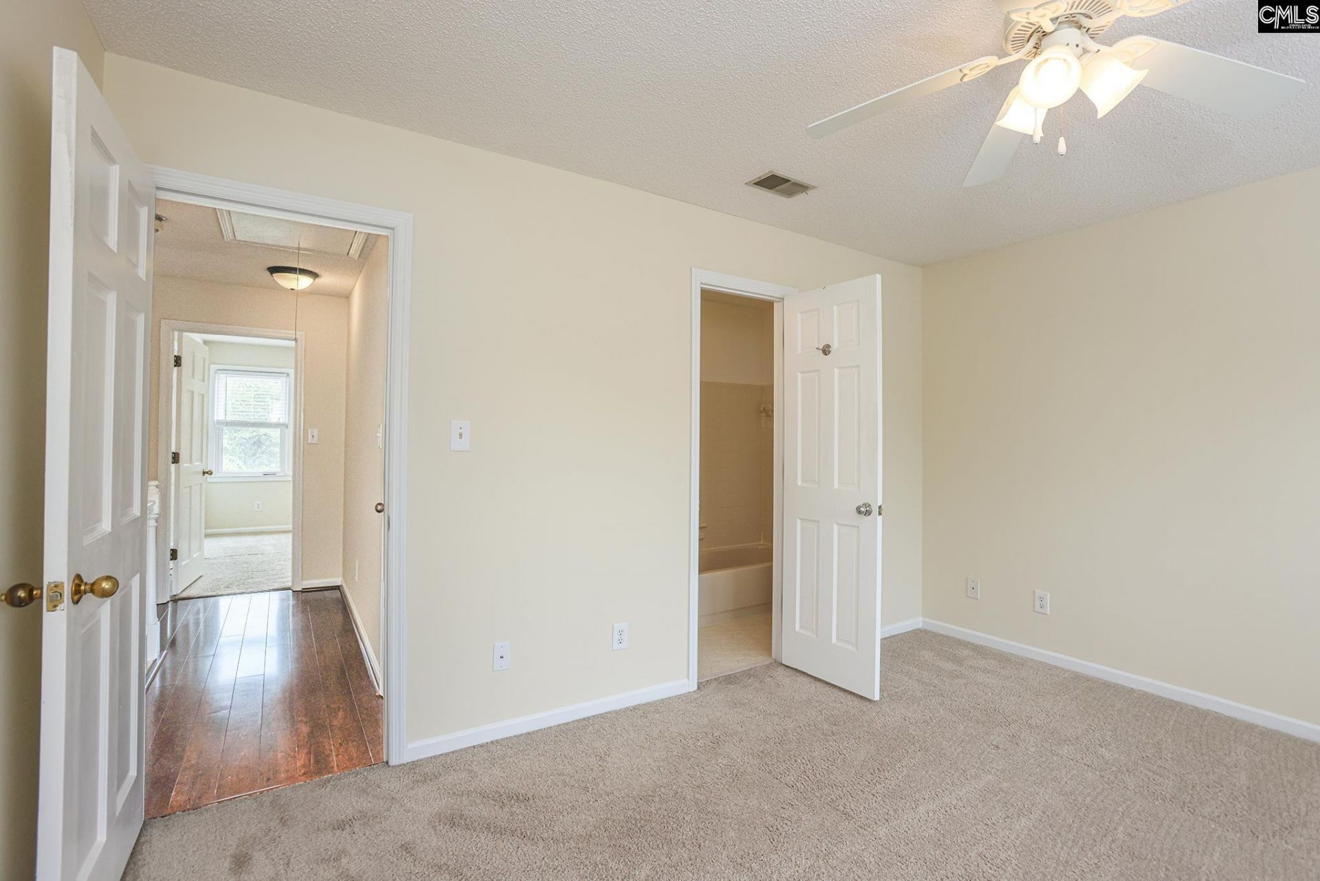 521 Wallace Way Photo 35