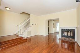 521 Wallace Way photo 4