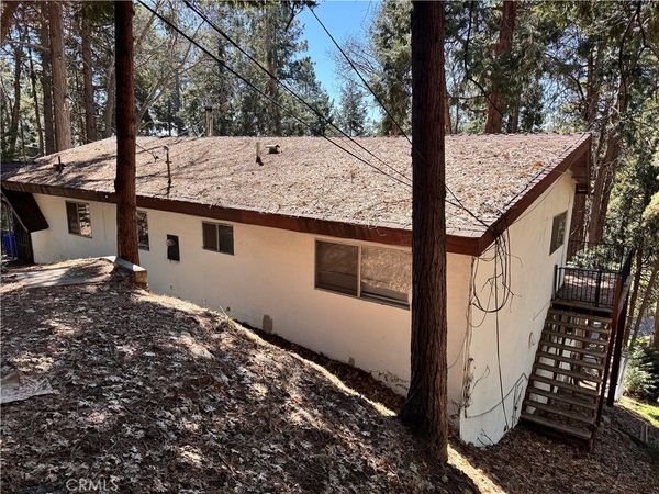 25286 North Rd, Twin Peaks, CA 92391