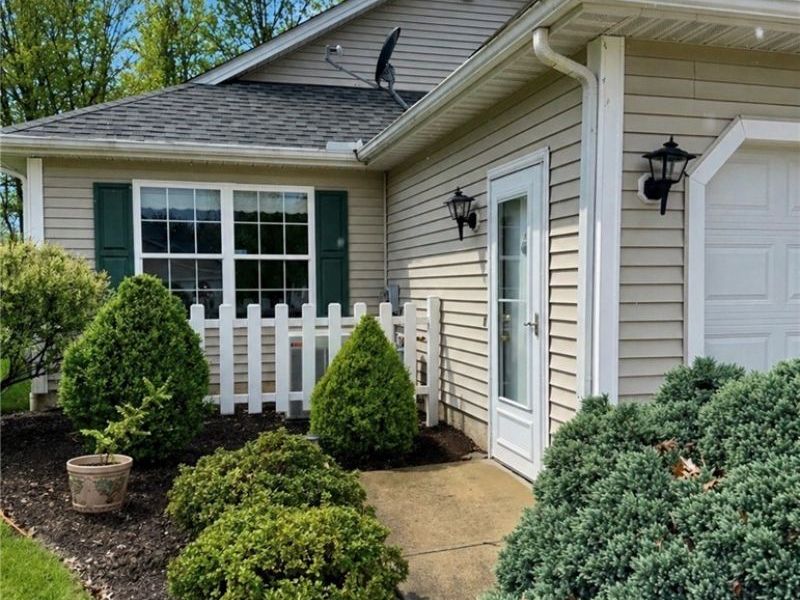 7561 Sanctuary Circle, Brecksville, OH 44141 Photo 2