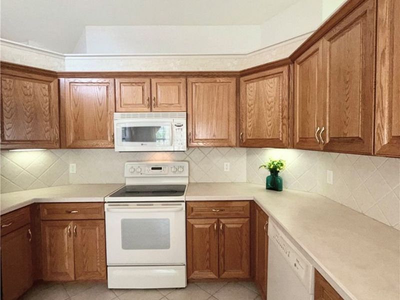 7561 Sanctuary Circle, Brecksville, OH 44141 Photo 4