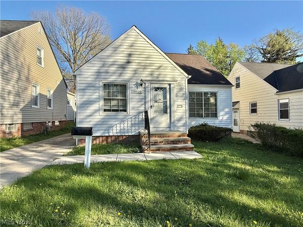 19520 Maple Heights Boulevard , Maple Heights, OH 44137