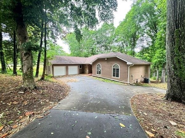 3245 W Anderson Drive , Lithia Springs, GA 30122