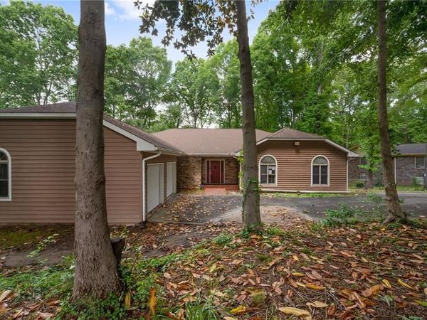 3245 W Anderson Drive , Lithia Springs, GA 30122