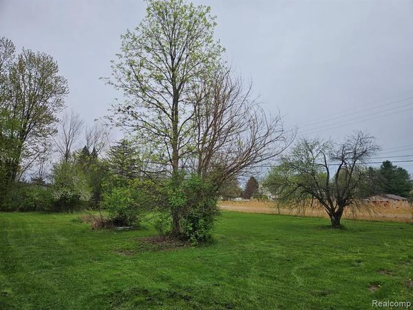 V/L E Maple Avenue , Burton, MI 48439