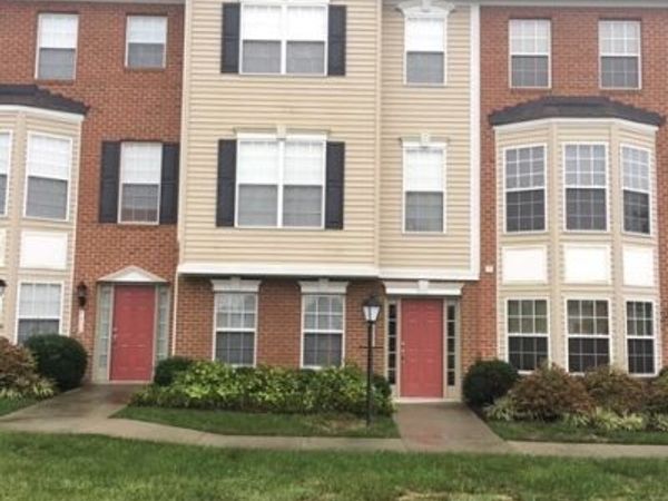 7474 Pebble Lake Drive, Mechanicsville, VA 23111