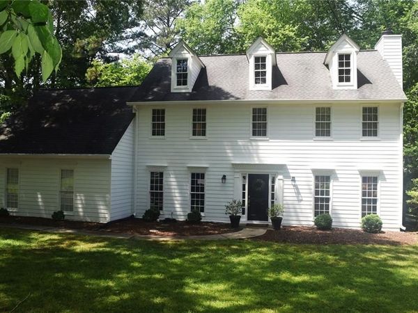 1526 Cumberland Court , Alpharetta, GA 30009