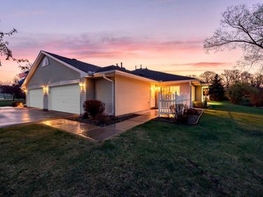 19102 Jackson Court NW, Unit 35, Elk River, MN 55330