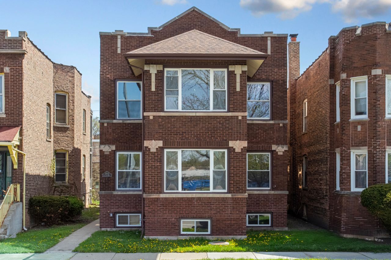 Chicago, IL 60628