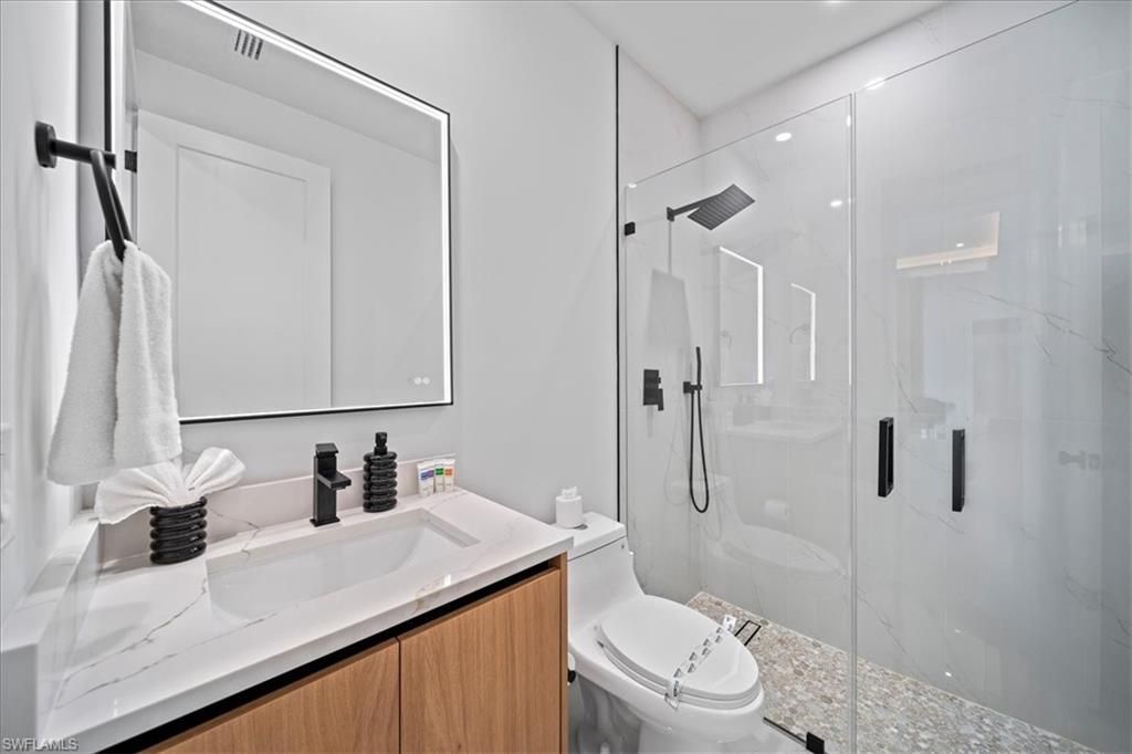 203 SE 11th Ter , Cape Coral, FL 33990 Photo