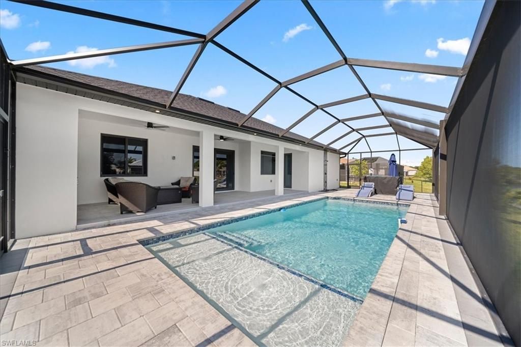 203 SE 11th Ter , Cape Coral, FL 33990 Photo