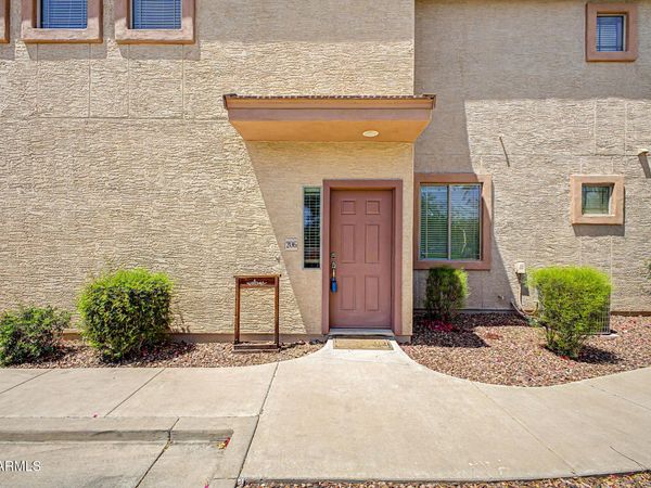 42424 N GAVILAN PEAK Parkway, Unit 52206, Anthem, AZ 85086