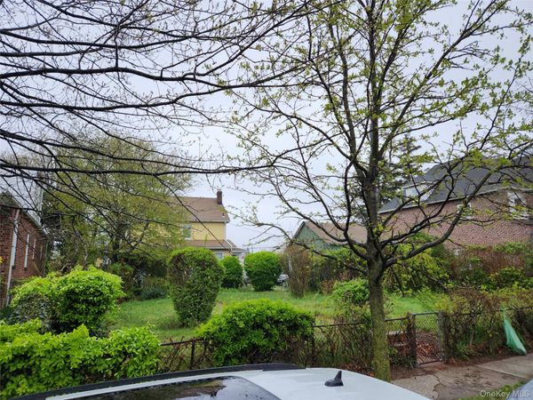 13304 226th Street , Laurelton, NY 11413