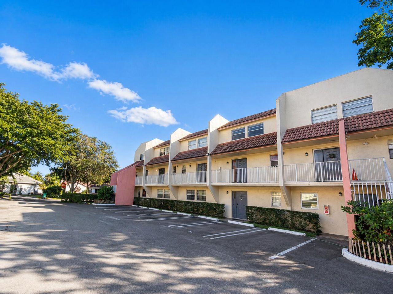 3750 NW 115th Avenue, Unit 6, Coral Springs, FL 33065 Photo