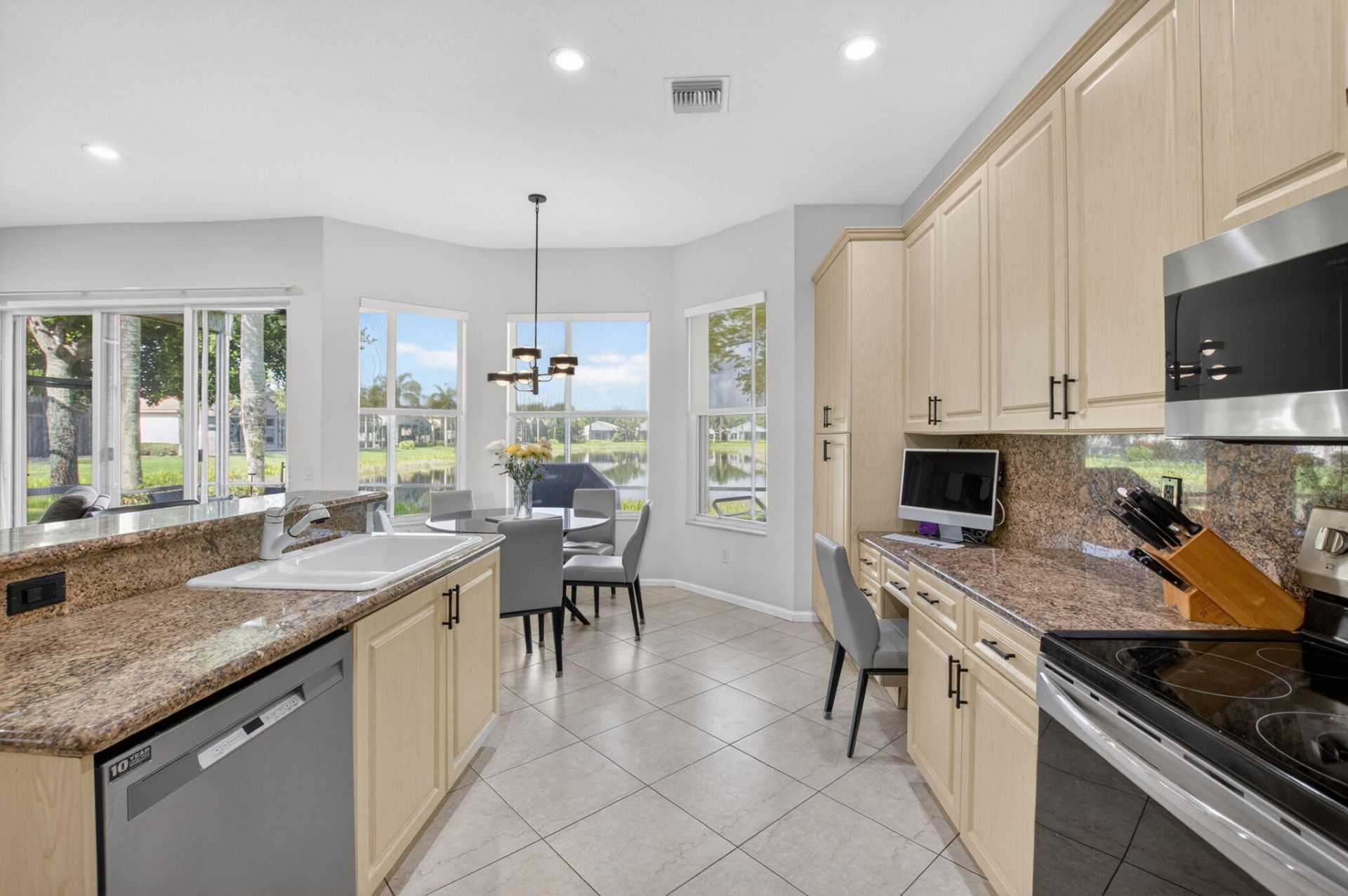 7873 Royal Lace Terrace, Lake Worth, FL 33467 Photo