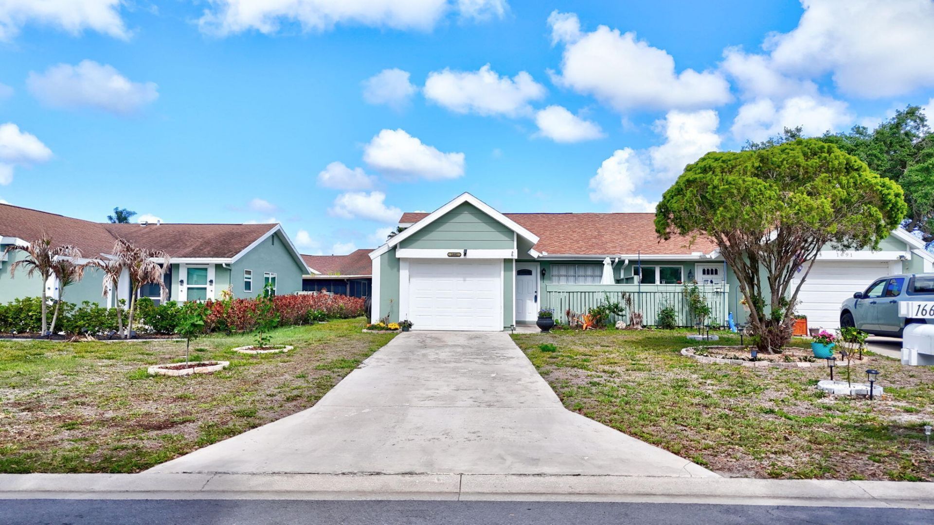 1661 SE Kestwick Court, Port Saint Lucie, FL 34952 Photo