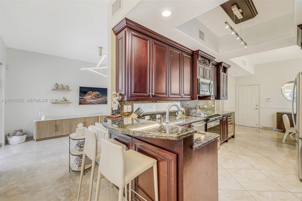 20990 NE 30th Pl, Aventura, FL 33180 Photo