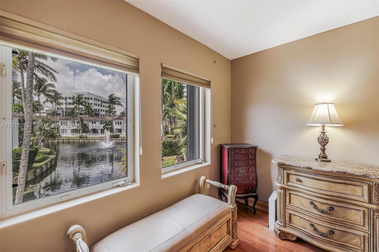 20990 NE 30th Pl, Aventura, FL 33180 Photo