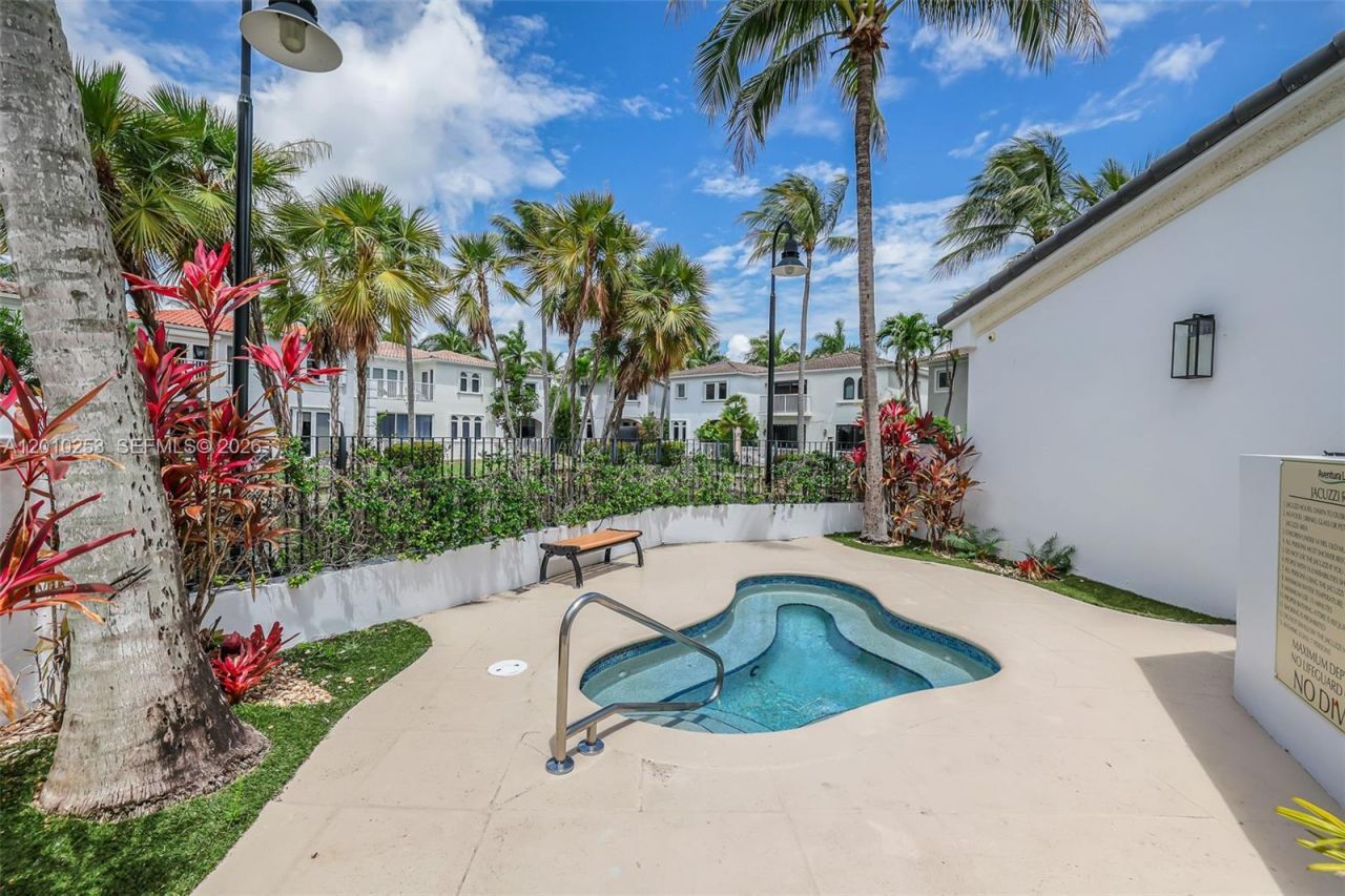20990 NE 30th Pl, Aventura, FL 33180 Photo