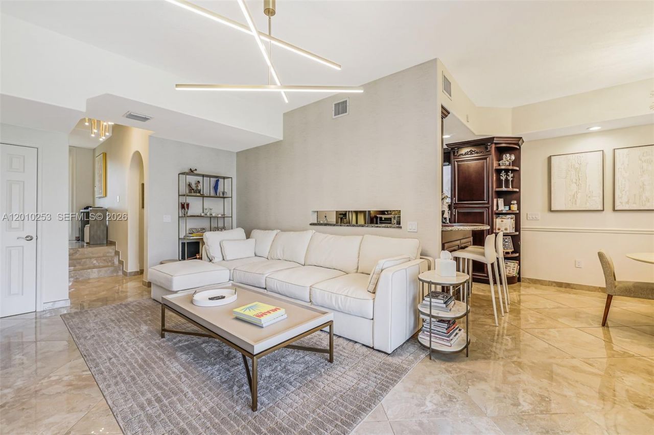 20990 NE 30th Pl, Aventura, FL 33180 Photo