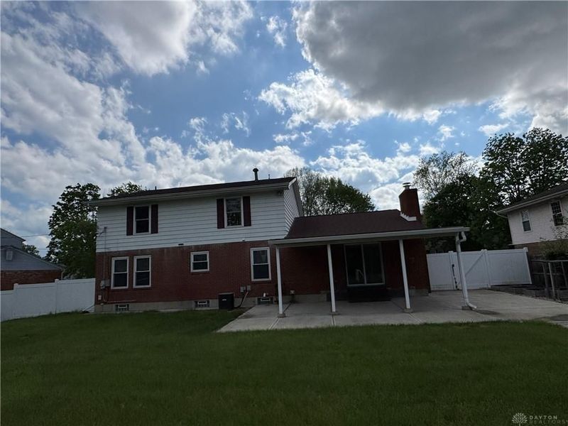 4144 Meadowsweet Drive, Dayton, OH 45424 Photo 11