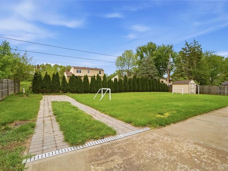 4144 Meadowsweet Drive, Dayton, OH 45424 Photo 46
