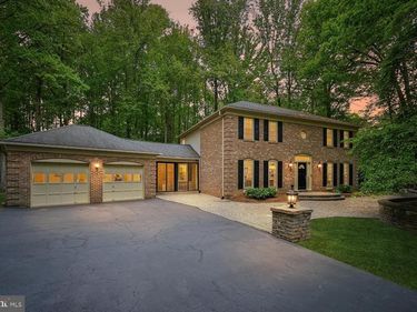 11732 STUART MILL ROAD, OAKTON, VA 22124