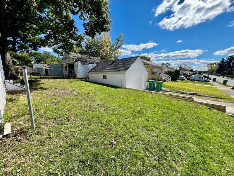 18108 Mccracken Road, Maple Heights, OH 44137 Photo 38