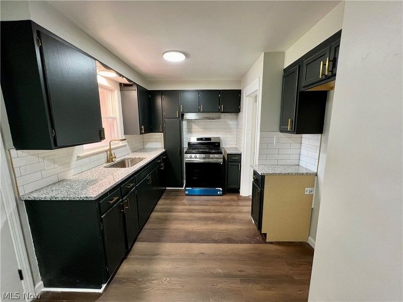 18108 Mccracken Road, Maple Heights, OH 44137 Photo 7