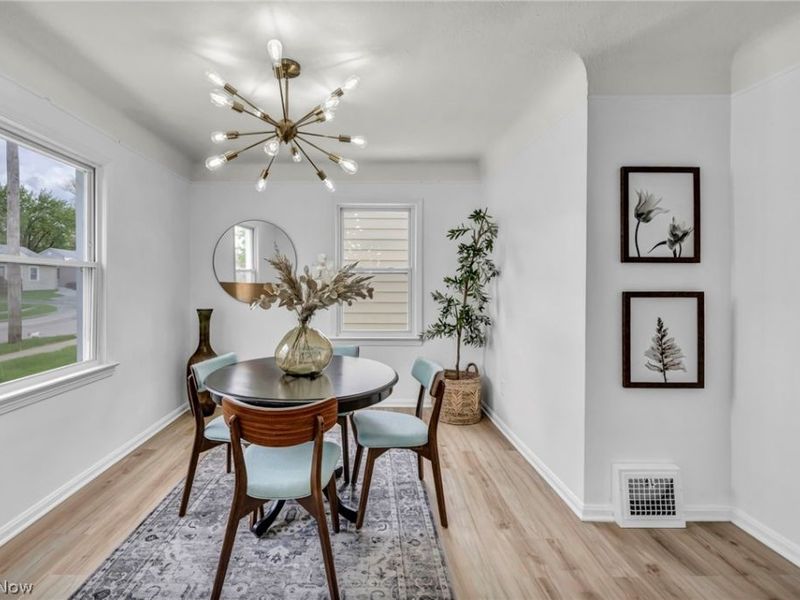 16306 Clearview Avenue, Cleveland, OH 44128 Photo 13