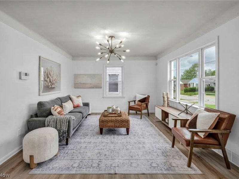 16306 Clearview Avenue, Cleveland, OH 44128 Photo 3