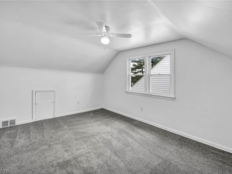 16306 Clearview Avenue, Cleveland, OH 44128 Photo 32