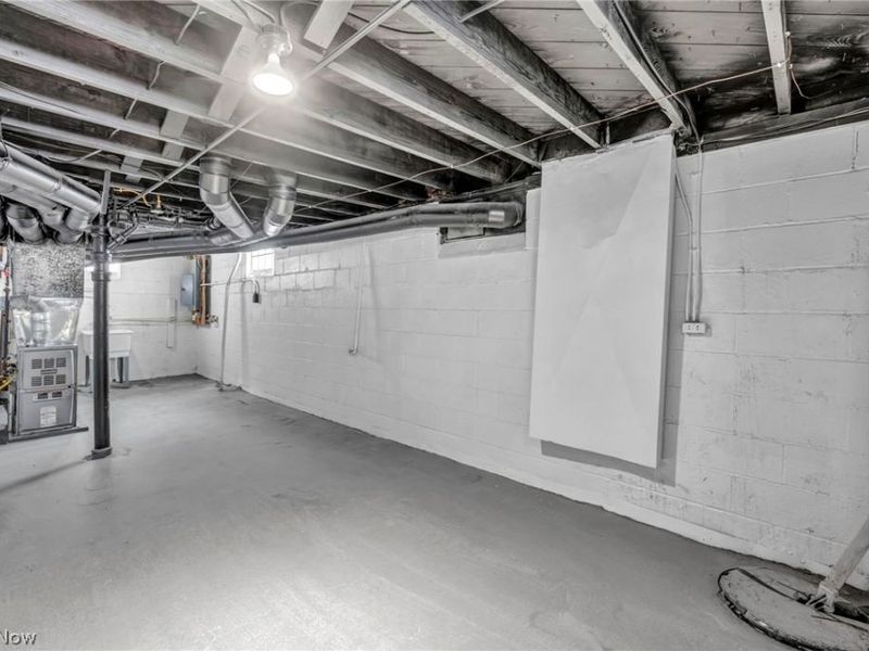 16306 Clearview Avenue, Cleveland, OH 44128 Photo 38