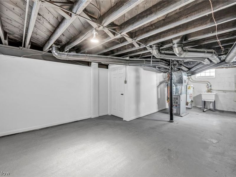 16306 Clearview Avenue, Cleveland, OH 44128 Photo 39