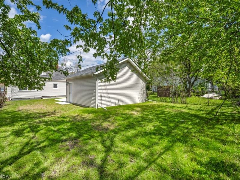 16306 Clearview Avenue, Cleveland, OH 44128 Photo 43
