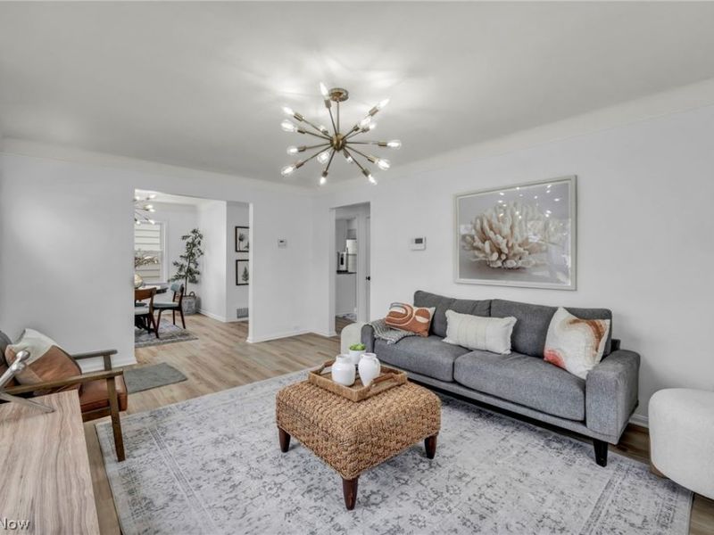 16306 Clearview Avenue, Cleveland, OH 44128 Photo 6