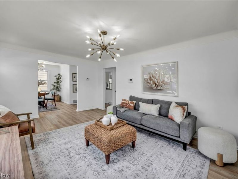 16306 Clearview Avenue, Cleveland, OH 44128 Photo 7