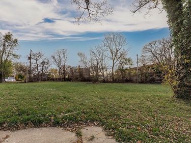 13614 Glenside Road, Cleveland, OH 44110